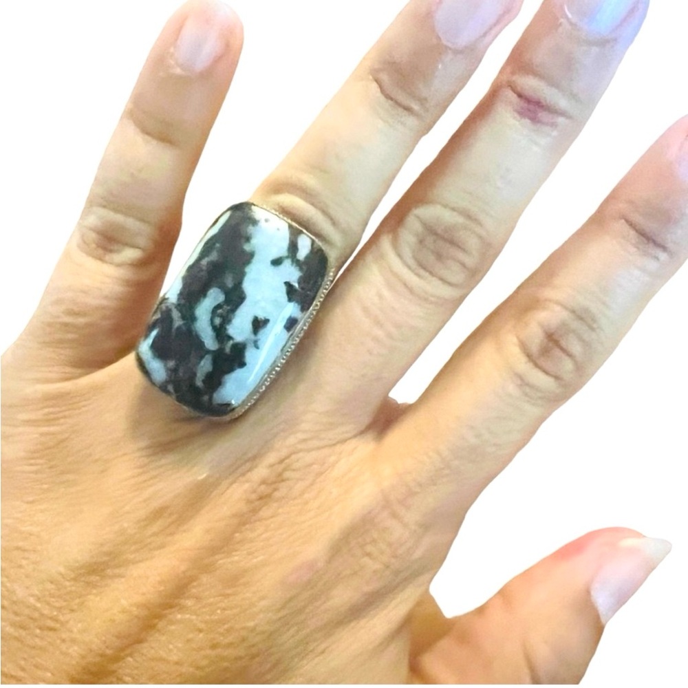 White Buffalo Turquoise Sterling Silver Ring, Size 6.5